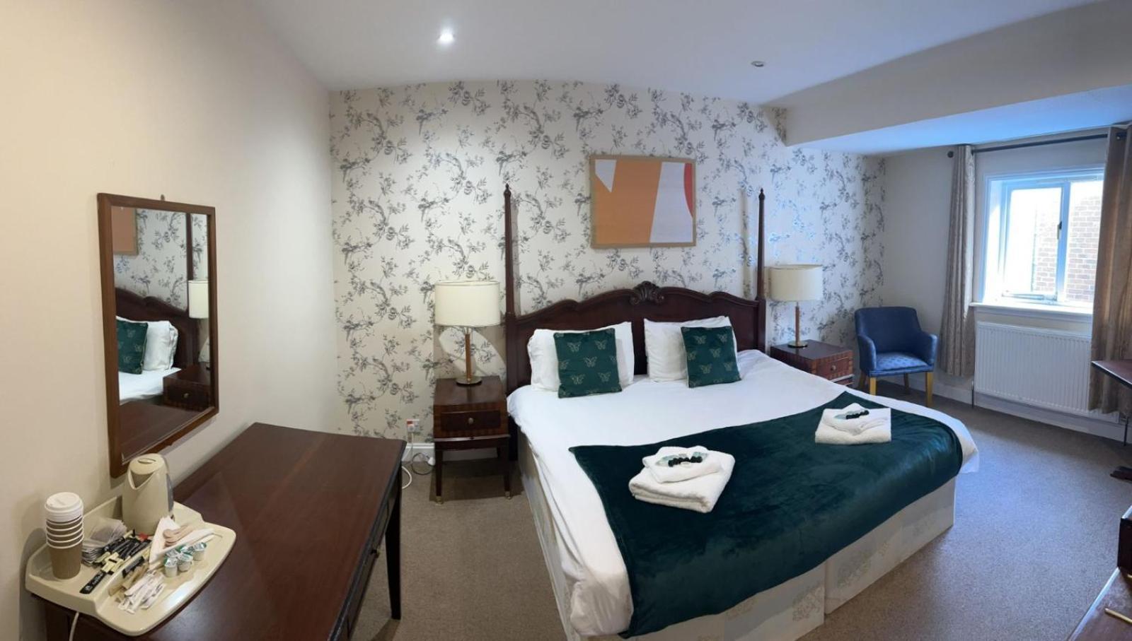 The Rose And Crown Hotel Уисбек Номер фото